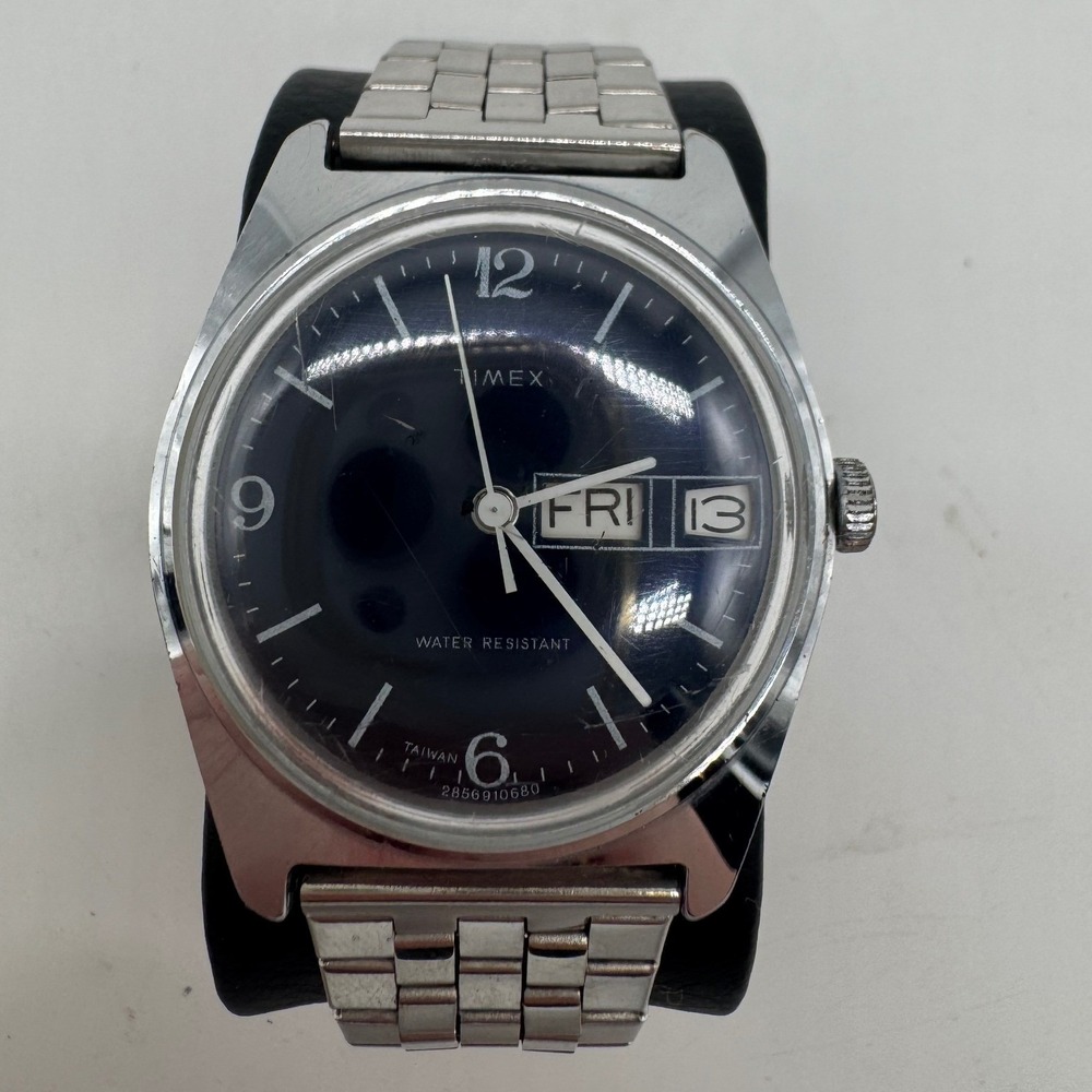 Vintage Timex Water Resistant Watch Navy Blue Dial Day Date 2856910680 Taiwan